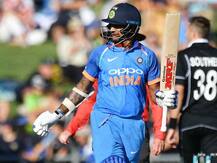 ટીમ ઇન્ડિયાએ પ્રથમ વનડેમાં ન્યૂઝીલેન્ડને 8 વિકેટથી હરાવ્યુ, ધવનના 75 રન અને કુલદીપની 4 વિકેટ