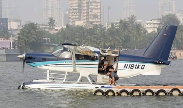 અમદાવાદથી શિરડી, શનિ-શિંગણાપુર, ત્રંબકેશ્વર જેવા ધાર્મિક સ્થળો પર જવા માટે અમદાવાદથી ઓઝાર(નાસિક) જવા માટે 70 મુસાફરની ક્ષમતાવાળી ફ્લાઈટ તારીખ 13 ફેબ્રુઆરીથી શરૂ થશે. આ ફ્લાઈટમાં કેન્દ્ર સરકારની રિજનલ એર કનેક્ટિવિટી યોજના હેઠળ ટીકિટના દર રૂપિયા 2060 રહેશે.