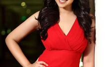 PM મોદીને અટપટા અંદાજમાં મળી આ એક્ટ્રેસ, લોકોએ કરી ટ્રોલ