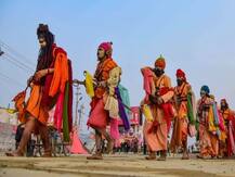 રામ મંદિર માટે કુંભમાં આજથી શરૂ થશે પરમ ધર્મ સંસદ, સંતો સાથે જોડાશે દેશ-વિદેશના પ્રતિનિધિઓ, જાણો વિગતે