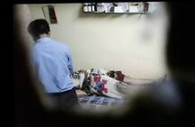 તાપીની હોસ્પિટલમાં કમ્પાઉન્ડરે પ્રેમીકાને રૂમમાં બોલાવી તેની શારીરિક સંબંધો બાંધ્યા પછી શું કર્યું? જાણો વિગત