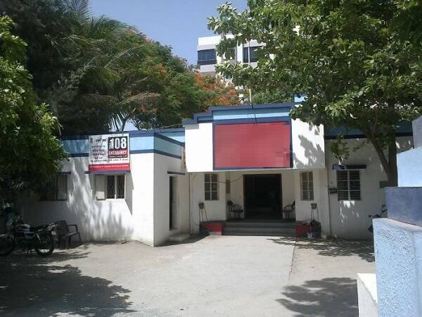 આ રીતે બ્લેકમેલ કરી લગ્ન ટાળતા રોહિતે વીડિયો વોટ્સએપ ગ્રુપમાં વાયરલ કરી દીધો હતો. જેથી બદનામી થતાં પીડિતાએ પોલીસનું શરણું લીધું હતું. કતારગામ પોલીસે દુષ્કર્મ અને આઈટી એક્ટ અન્વયે ગુનો નોંધી વધુ તપાસ હાથધરી છે.