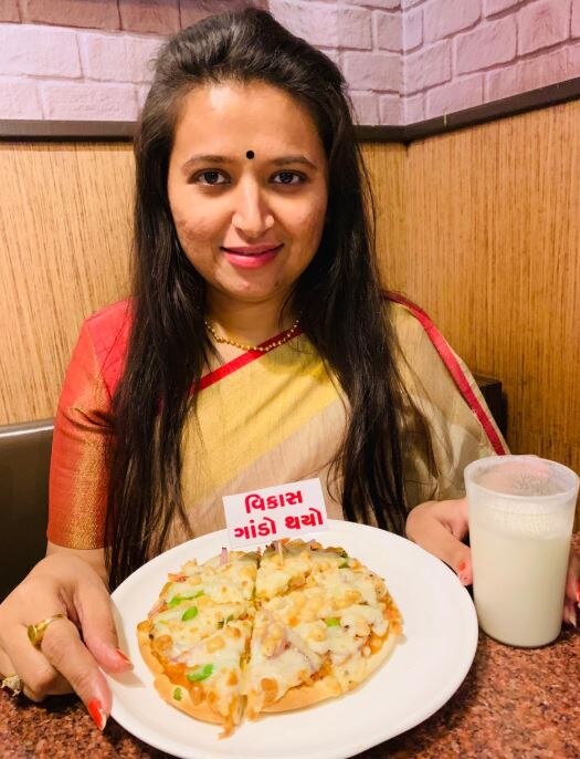 રેશ્મા પટેલે એમ પણ કહ્યું કે, ગાંધી ચિંધ્યા માર્ગે આંદોલન કરવું એ તેનો અધિકાર છે. ભારતીય જનતા પાર્ટી નો ખેસ તેને આંદોલન કરતા નહીં રોકી શકે. ત્યારે આ બાગી તેવર બાદ રેશ્માની માંગણીઓ બાબતે રાજનીતિ ગરમ થાય તેવી શક્યતા છે.