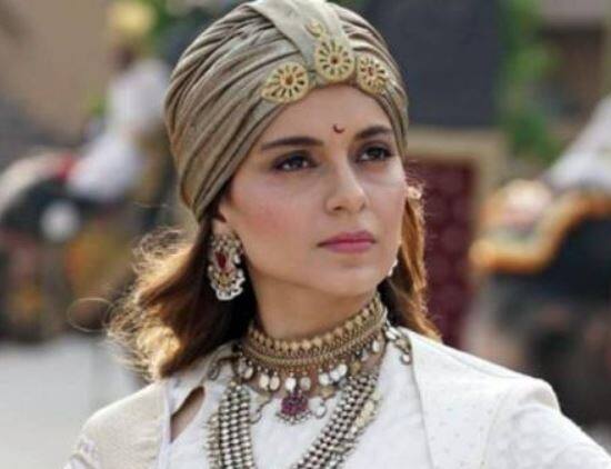 2019માં પ્રથમ સપ્તાહની કમાણી મામલે કંગનાની ફિલ્મે વિકી કૌશલની ફિલ્મ ઉરીને પાછળ છોડી દિધી છે. ઉરીએ પ્રથમ ત્રણ દિવસમાં 35.73 રૂપિયાની કમાણી કરી હતી. 