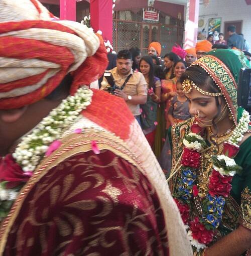 લગ્નજીવન અંગે ખુશી વ્યક્ત કરતા હાર્દિકે કહ્યું હતું કે, જીવનની બીજી ઈનિંગમાં અમે બંનેએ સાથે લડવાનો પણ સંકલ્પ લીધો હતો. 