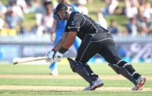 INDvNZ: ચોથી વન ડેમાં ન્યૂઝિલેન્ડનો 8 વિકેટે વિજય, ટેલરના અણનમ 37 રન, બોલ્ટની 5 વિકેટ