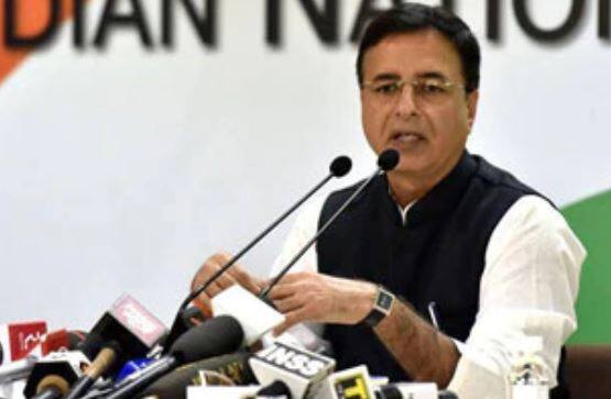 નવી દિલ્હી: હરિયાણાની ઝિંદ વિધાનસભા બેઠક પર પેટાચૂંટણીમાં ભાજપે જીત મેળવી છે. ભાજપ ઉમેદવાર કૃષ્ણ મિડ્ઢાએ જીત મેળવી છે. તેમણે પોતાના હરીફ ઉમેદવાર જનનાયક જનતા પાર્ટીના દિગ્વિજય ચૌટાલાને 12395 વોટથી માત આપી છે. કોંગ્રેસના રાષ્ટ્રીય પ્રવકતા સુરજેવાલાએ પેટાચૂંટણીમાં મોટો ઝાટકો લાગ્યો છે. તેઓ ત્રીજા નંબર પર રહ્યા હતા. 