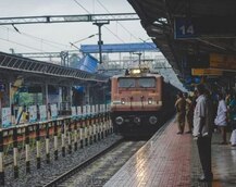 Budget 2019: મોદી સરકારના બજેટમાં રેલવેને શું મળ્યું ? જાણો