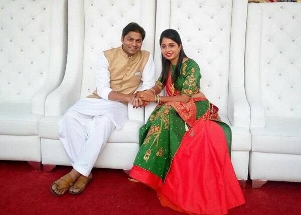 મનાલી અને ચિંતનના લગ્ન 2013માં થયા હતાં અને તેમને હજુ સુધી કોઈ સંતાન ન હતું. મનાલીના પિતા મહેશભાઈ મોરારભાઈ પટેલ અને માતા ભારતીબેન તથા પરિવારના સભ્યો ઘટનાની જાણ થતાં શિવકુટીર રો-હાઉસ ખાતે પહોંતી ગયા હતાં અને ભારે હોબાળો મચાવ્યો હતો.