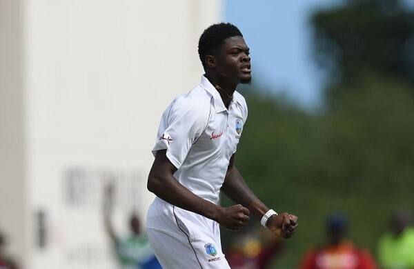 તેણે 20 બોલ રમીને એક ચોગ્ગાની મદદથી 7 રન બનાવ્યાં હતાં. તે બેન સ્ટોક્સની ઓવરમાં આઉટ થયો હતો. આ દરમિયાન ત્રીજા દિવસે રમતમાં બન્ને ટીમો જોસેફની માતાને શ્રદ્ધાંજલિ આપવા માટે કાળી પટ્ટી બાંધીને ઉતર્યાં હતાં. 