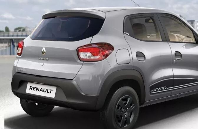 ભારતીય માર્કેટમાં રેનો ક્વિડનો મુકાબલો મારુતિ સુઝુકી અલ્ટો અને ડેટસન રેડી ગો સાથે થશે. આ બંનેમાં પણ ટૂંક સમયમાં મોટો ફેરફાર થવાનો છે. ઓક્ટોબર 2019 સુધીમાં મારુતિ નવી અલ્ટો લોન્ચ કરવાની તૈયારીમાં છે.