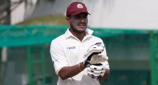 શ્રીલંકાના એન્જેલો પરેરાએ નોન્ડેસ્ક્રિપ્ટ્સ ક્રિકેટ ક્લબ વતી રમતા ચાર દિવસીય મેચમાં બે બેવડી સદી ફટકારી હતી. 28 વર્ષીય પરેરાએ પ્રીમિયર લીગ ટુર્નામેન્ટમાં સિંહાલીસ સ્પોર્ટ્સ ક્લબ સામે પ્રથમ ઈનિંગમાં 203 બોલમાં 201 અને બીજી ઈનિંગમાં 268 બોલમાં 231 રન ફટકાર્યા હતા.