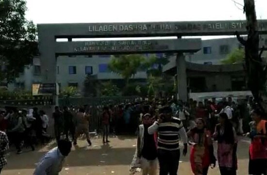 આ મુદ્દે લોકરક્ષક દળના અધ્યક્ષે જણાવ્યું હતું કે, સોશિયલ મીડિયામાં જે લીંક વાયરલ થઈ છે તે LRD પરીક્ષાની Answer key છે. બોર્ડ દ્વારા પેપરની પ્રોવિઝનલ Answer key જાહેર કરવામાં આવી છે આ પરિણામ નથી.