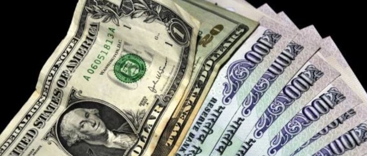 નવી દિલ્હીઃ ચાલુ વર્ષે અમેરિકન ડોલર સામે રૂપિયો ગગડીને 78ના સ્તર પર આવી શકે છે. જેનું મોટું કારણ વધતી રાજકોષીય તથા ચાલુ ખાતાની ખોટ છે. કાર્વીના રિપોર્ટ મુજબ આ બંને ખોટના કારણે ડોલર સામે રૂપિયાના વિનિમય દરમાં વધુ ઘટાડો આવી શકે છે.