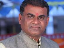 સુરતમાં ભાજપના ક્યા નેતા 50 હજારની લાંચ લેતાં રંગે હાથ પકડાઈ ગયા ?