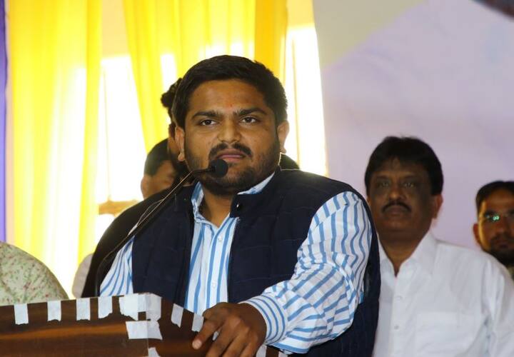 જેના પર અત્યાર સુધીમાં (2 કલાકમાં) 6800 લોકોએ વોટ આપ્યો છે. 28 ટકા લોકોએ હાર્દિકે ચૂંટણી ન લડવી જોઈએ તેવો અભિપ્રાય આપ્યો છે. જ્યારે 72 ટકા લોકોએ હાર્દિકને ચૂંટણીમાં ઝંપલાવવા માટે વોટ આપ્યો છે.