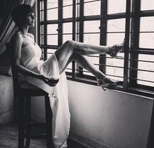 બોલ્ડ અને હોટ તસવીરોથી પોતાની ઉંમરને માત આપી રહી છે મંદિરા બેદી, જુઓ તસવીરો