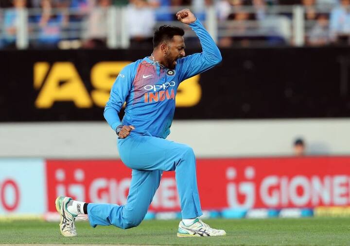 કૃણાલ પંડ્યાના દમદાર પ્રદર્શનના કારણે તેને મેન ઓફ ધ મેચ જાહેર કરવામાં આવ્યો હતો. લોકોએ સોશિયલ મીડિયા પર તેની પ્રશંસા કરી હતી. કૃણાલનો નાનો ભાઈ અને ટીમ ઈન્ડિયાના સાથી હાર્દિક પંડ્યાએ પણ તેને અભિનંદન આપ્યા હતા.