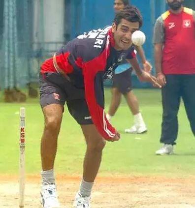 અમિત ભંડારીએ ભારત માટે 2 વન ડે રમી છે. જેમાં તેણે કુલ 5 વિકેટ ઝડપી છે. લિસ્ટ Aની 105 મેચમાં 153 વિકેટ લીધી છે. જ્યારે ફર્સ્ટક્લાસની 95 મેચમાં તેમણે 314 વિકેટ ઝડપી છે.