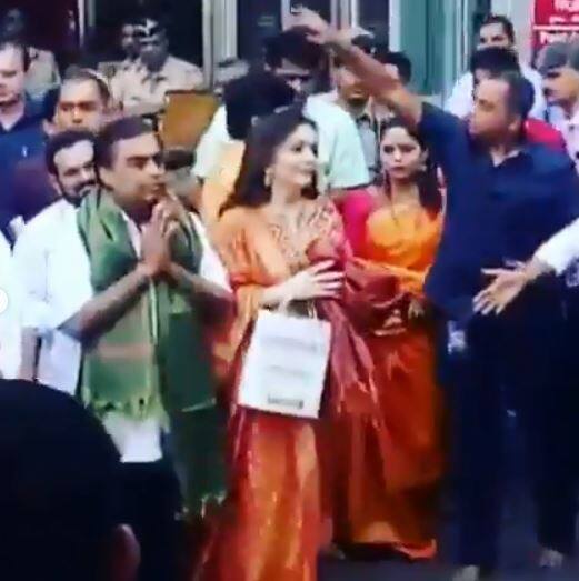 આકાશ અંબાણીના લગ્ન હીરા ઉદ્યોગના મહારથી રસેલ મહેતાની પુત્રી શ્લોકા મહેતા સાથે તા.9 માર્ચના રોજ મુંબઈ ખાતે થશે. 