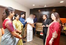 મુકેશ અંબાણીએ શરૂ કરી પુત્રના લગ્નની તૈયારીઓ, નીતા અંબાણી સાથે પહોંચ્યા આ રાજનેતાને આમંત્રણ આપવા, જાણો વિગત