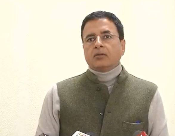 Randeep Surjewala Congress on Pulwama attack જમ્મુ-કાશ્મીરમાં આતંકી હુમલામાં 30થી વધુ જવાન શહીદ, કૉંગ્રેસે કહ્યું,- આખરે 56 ઈંચની છાતી ક્યારે જવાબ આપશે ?