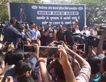 પુલવામા હુમલો: મુંબઈ ફિલ્મ સિટીમાં બ્લેક ડે, ક્રિકેટરો પણ થયા સામેલ