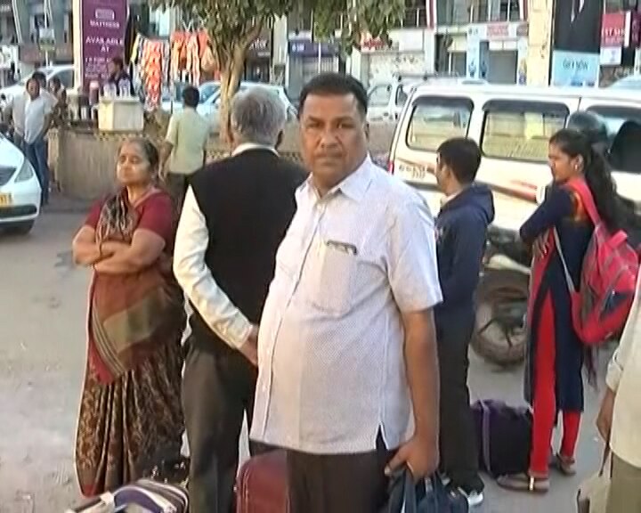 GSRTC Strike: Private vehicle owners almost double fares ગુજરાતમાં STની હડતાળને પગલે પ્રાઇવેટ વાહનોમાં ઉઘાડી લૂંટ, ભાડામાં કેટલો કરી દીધો વધારો?