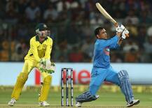 INDvAUS: હાર છતાં ધોનીએ બનાવ્યો આ રેકોર્ડ, બન્યો પ્રથમ ભારતીય ક્રિકેટર