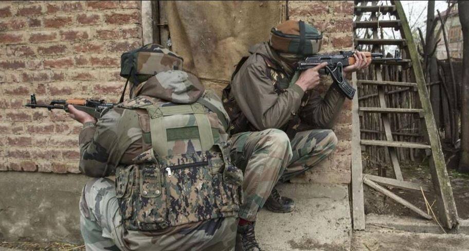 J&K: હંદવાડામાં આતંકીઓ અને સુરક્ષાદળો વચ્ચે અથડામણ, ચાર જવાન શહીદ, 9 ઘાયલ jammu kashmir four security personnel Martyr in encounter with militants J&K: હંદવાડામાં આતંકીઓ અને સુરક્ષાદળો વચ્ચે અથડામણ, ચાર જવાન શહીદ, 9 ઘાયલ