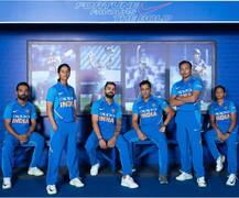 World Cup 2019 માટે ટીમ ઈન્ડિયાની નવી જર્સી થઈ લોન્ચ, ધોનીએ કહ્યું- આ વિરાસતને ભાવી પેઢીને સોંપવા પર ગર્વ
