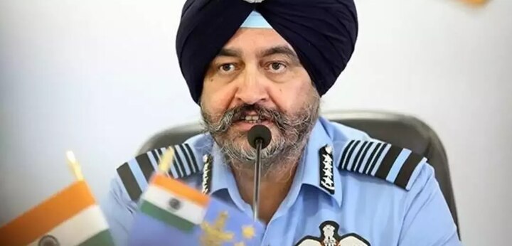 iaf chief bs dhanoa on air strike in pakistan we hit the target એરસ્ટ્રાઈક પર વાયુસેના ચીફે કહ્યું- અમે ટાર્ગેટ ઉડાવીએ છીએ, કેટલા મર્યા એ નથી ગણતા