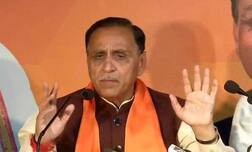 કોંગ્રેસના બે ધારાસભ્યોને તોડીને મંત્રી બનાવવા રૂપાણી સરકારનું વિસ્તરણ? સ્વર્ણિમ સંકુલમાં તૈયારી પૂરજોશમાં