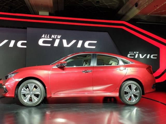 New Honda Civic launched in India ભારતમાં લોન્ચ થઈ નવી Honda Civic, જાણો કિંમત અને ફિચર્સ