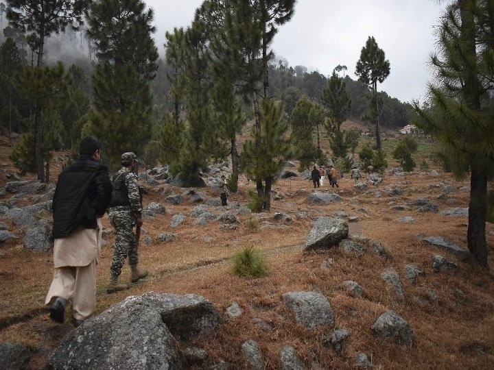 Pakistan has stopped media to go at the air strike venue sources બાલાકોટ એર સ્ટ્રાઇક પર મોટો ખુલાસો, લાશોના કારણે પાકિસ્તાને મીડિયાને જવાથી અટકાવ્યું- સૂત્ર