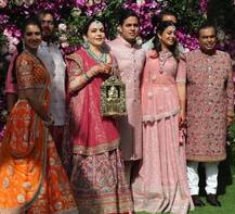 આકાશે લગ્ન પહેલા દાદા ધીરૂભાઈ અંબાણીના લીધા આશીર્વાદ, જુઓ તસવીર