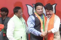 લોકસભા ચૂંટણીઃ TMC નેતા અનુપમ હાજરા ભાજપમાં થયા સામેલ, મળી શકે છે ટિકિટ