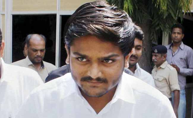gujarat hc judge says not before me on hardik plea over visnagar case લોકસભા ચૂંટણી લડવા માગતા હાર્દિક પટેલને લાગ્યો ઝાટકો, HCના જજે હાર્દિકની અરજી 'નોટ બીફોર મી' કરી