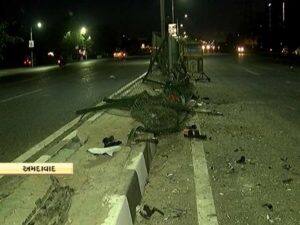 મોડીરાતે અમદાવાદના ઈસ્કોન બ્રિજ પર અકસ્માતમાં બિલ્ડરનું મોત, કારમાંથી મળી દારૂની બોટલ