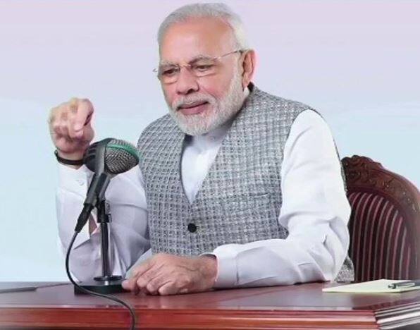 PM મોદી બોલ્યા- નામદારોની આદત છે, કામદારો પ્રત્યે નફરત ફેલાવવી PM Modi interacts with 25 lakh security guards around the country PM મોદી બોલ્યા- નામદારોની આદત છે, કામદારો પ્રત્યે નફરત ફેલાવવી