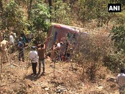 મહારાષ્ટ્ર: ત્ર્યંબકેશ્વર નજીક બસ ખીણમાં ખાબકતાં 6 ગુજરાતીનાં મોત, જાણો વિગત