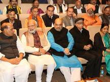 ભાજપે સ્ટાર પ્રચારકોની યાદી કરી જાહેર, આ દિગ્ગજ નેતાઓ યાદીમાંથી ગાયબ