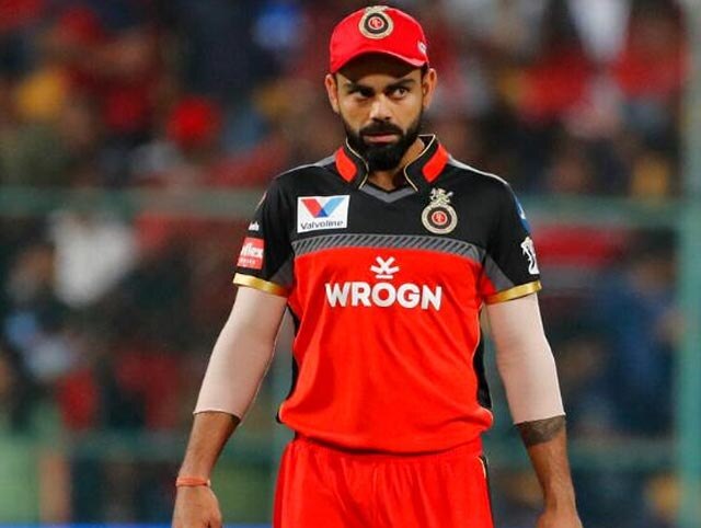 IPL 2019: Virat Kohli fumes after umpire fails to see no-ball મુંબઈ ઈન્ડિયન્સ સામે હાર બાદ વિરાટ કોહલીએ કેમ ઉઠાવ્યો પશ્ન? કારણ જાણીને તમે પણ ચોંકી જશો