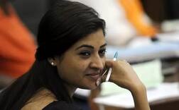 AAPના બે ધારાસભ્યો ટ્વીટર પર લડ્યા, બોલ્યા- થૂંકેલુ ચાટવુ શોભા નથી આપતુ.....