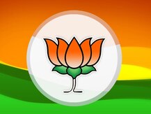 ગુજરાતમાં ભાજપે કેટલા સાંસદોના કાપી નાંખ્યા પત્તા? તેમની જગ્યાએ કોને મળી ટિકીટ? જાણો વિગત