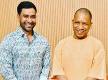 અખિલેશ યાદવ સામે ચૂંટણી લડનારા ભાજપના ઉમેદવાર કેમ ઓળખાય છે ‘નિરહુઆ’ના નામથી, જાણો વિગત