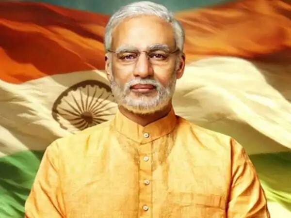 vivek oberoi's funny meme viral after pm modi biopic stopped 'PM નરેન્દ્ર મોદી' પર બેન, લોકોએ ઇન્ટરનેટ પર વિવેક ઓબેરૉયની મજાક, જુઓ તસવીરો