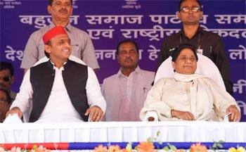 I appeal to voters that do not split your votes Mayawati માયાવતીએ કહ્યું- જો EVMમાં ગરબડ નહી થાય તો ગઠબંધનની સરકાર બનશે