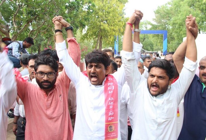 Hardik Patel and Jignesh Mevani statement on Alpesh Thakor resign from Gujarat congress અલ્પેશ ઠાકોરના રાજીનામા અંગે હાર્દિક પટેલ અને જીજ્ઞેષ મેવાણીએ શું કહ્યું ? જાણો વિગત