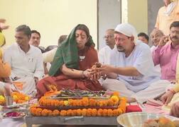 સ્મૃતિ ઇરાનીએ ઉમેદવારી પત્ર ભરતાં પહેલા કરી પૂજા, જુઓ તસવીરો